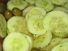 vegan cucumber salad